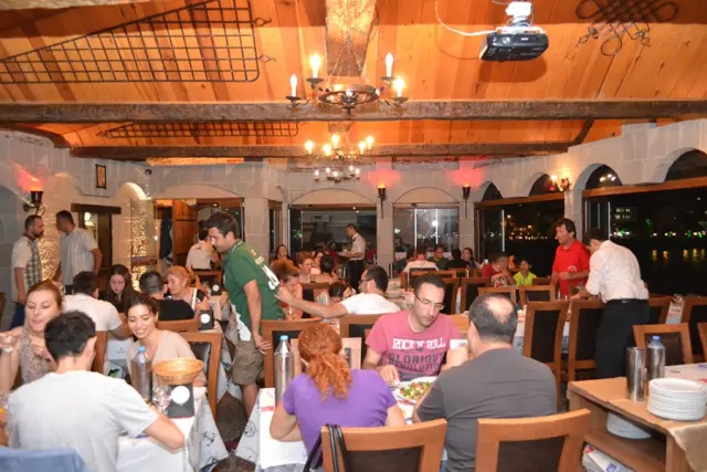 İkinci Salon
